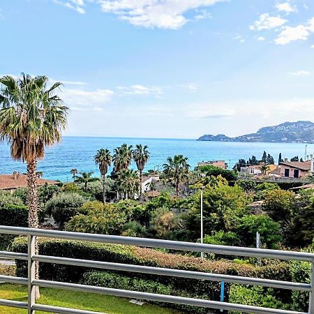 Lube Beach Home Letojanni Εξωτερικό φωτογραφία