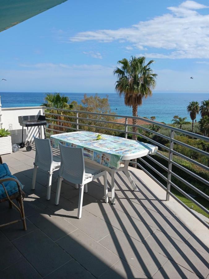 Lube Beach Home Letojanni Εξωτερικό φωτογραφία